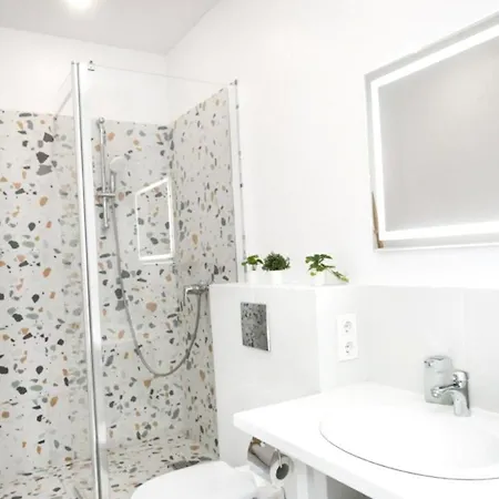 Planet-Grand Apartment Rome
