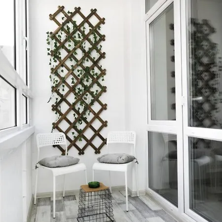 Planet-Grand Apartment Rome